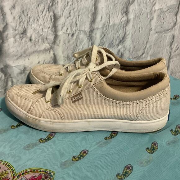 KEDS Size 6 Sneakers Tan White Pinstriped Excellent - Picture 4 of 15